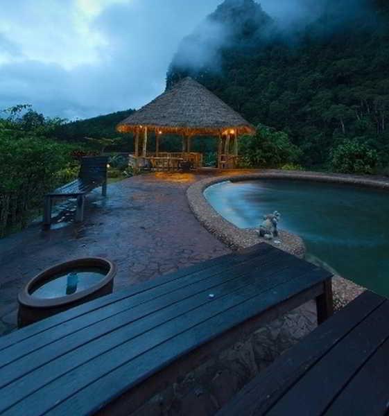 素叻他尼 Cliff And River Jungle酒店 外观 照片